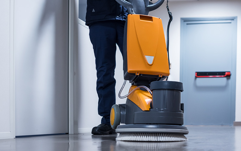 写真：ビルクリーニング（ビルクリーニング作業）